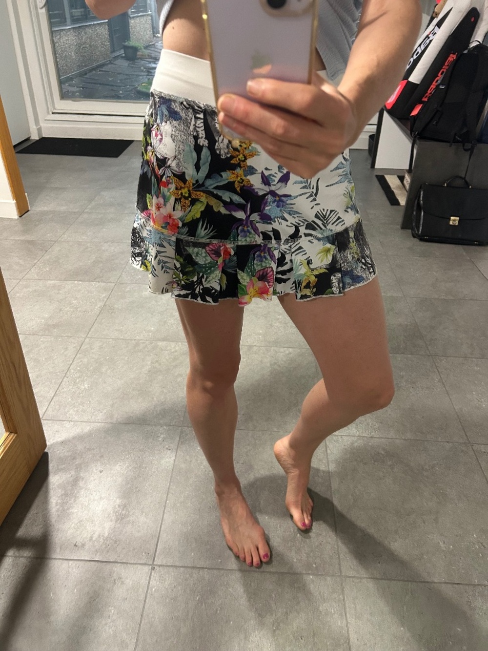 Super cute and comfy Sofibella XS tennis skirt